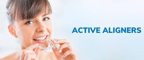 ACTIVE ALIGNERS - Sonja smiling using Active Aligners